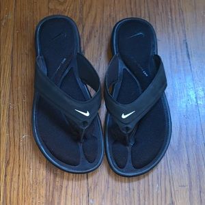 Nike flip flops